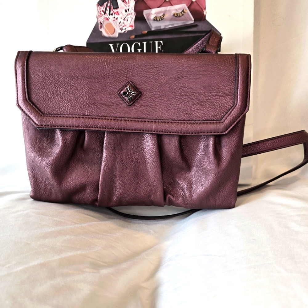 Vera Wang Puprle Purse Nwot